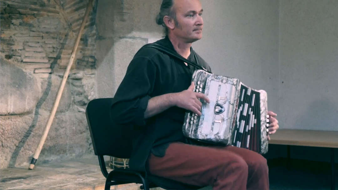 Nicolas Rozé - Moulinet   l'accordéon diatonique